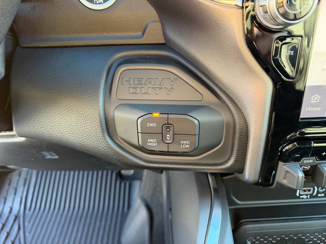 2026 Ram 3500 Laramie - Image 24