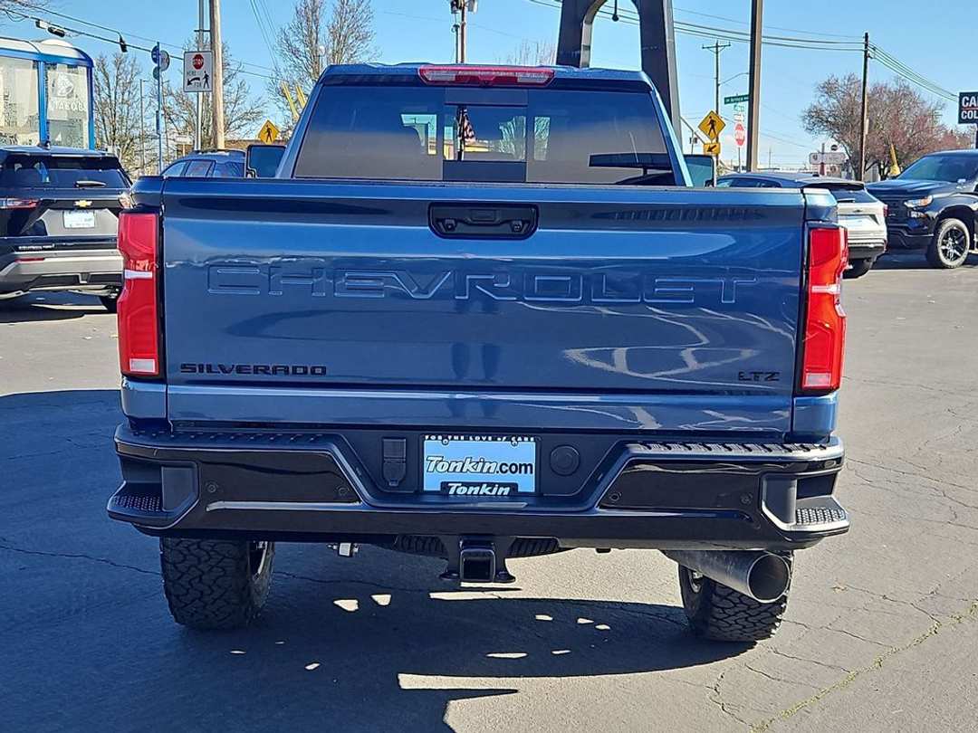 2026 Chevrolet Silverado 3500Hd LTZ - Image 5