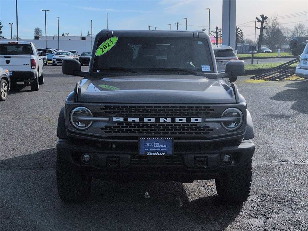 2025 Ford Bronco Badlands - Image 8