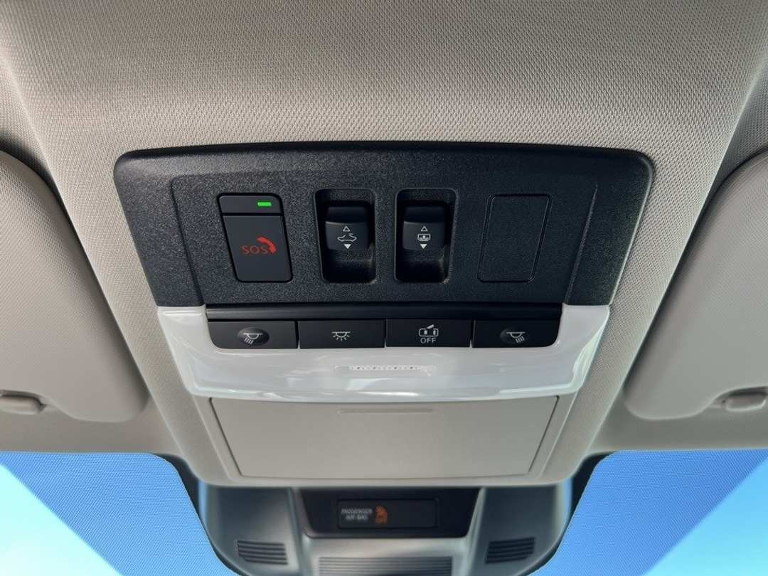 2026 Nissan Rogue Platinum - Image 25