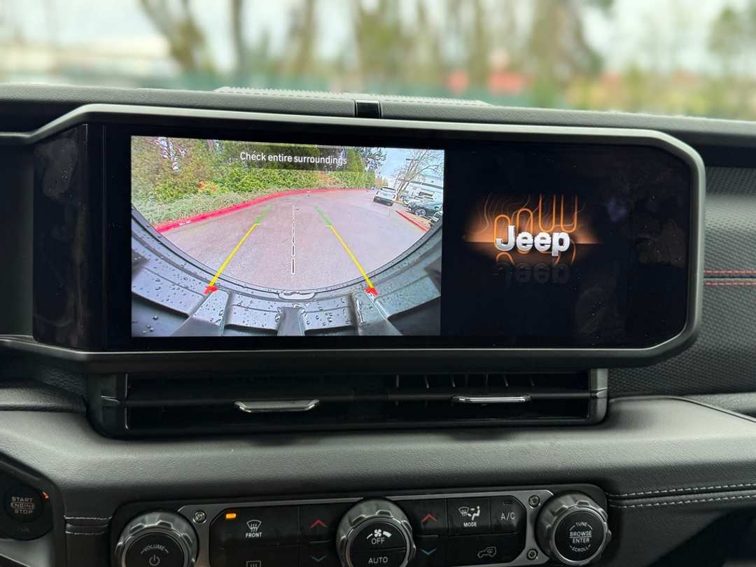 2025 Jeep Wrangler Rubicon - Image 36