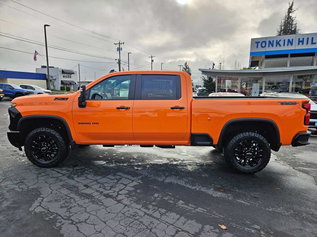 2026 Chevrolet Silverado 3500Hd LT - Image 3