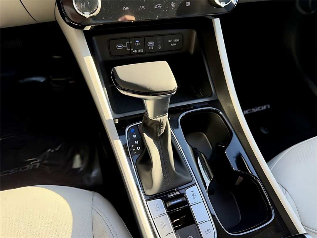 2026 Hyundai Tucson SEL Premium - Image 25