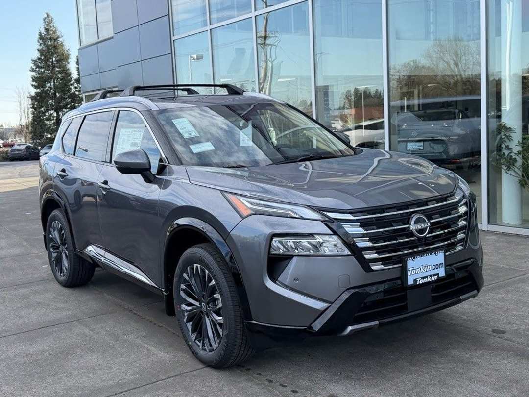 2026 Nissan Rogue Platinum - Image 2