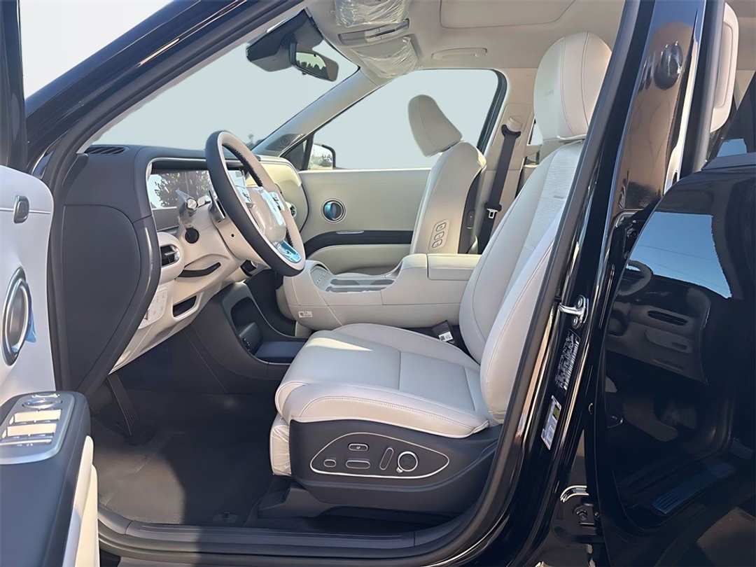 2026 Hyundai Palisade Calligraphy - Image 9