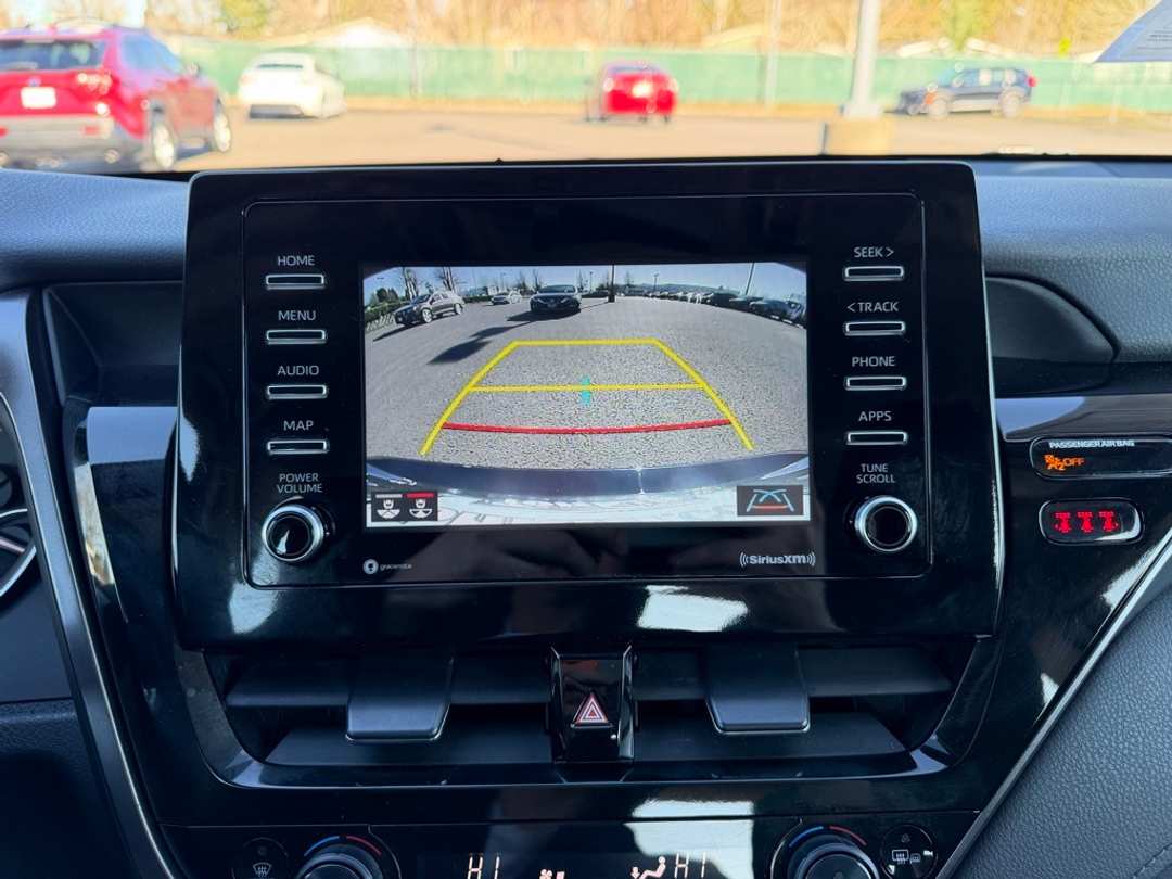 2024 Toyota Camry LE - Image 23