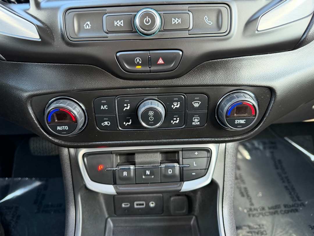 2022 GMC Terrain SLE - Image 24
