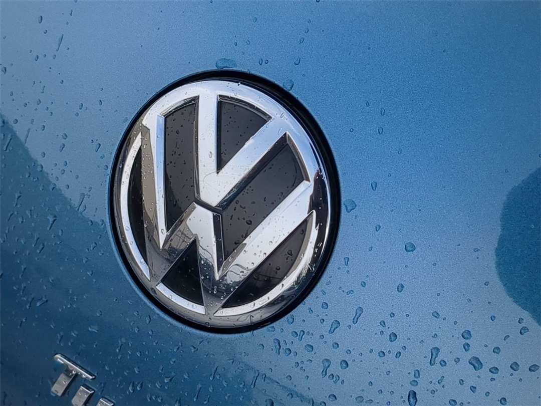 2019 Volkswagen Beetle 2.0T SE - Image 24