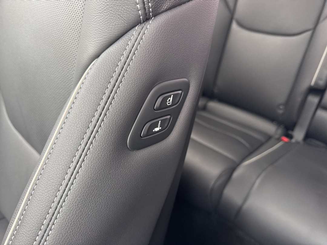 2026 Genesis Gv70 2.5T Advanced - Image 34