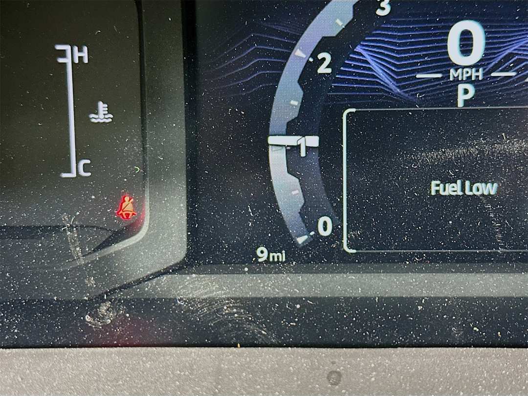 2025 Toyota Tacoma SR5 - Image 12