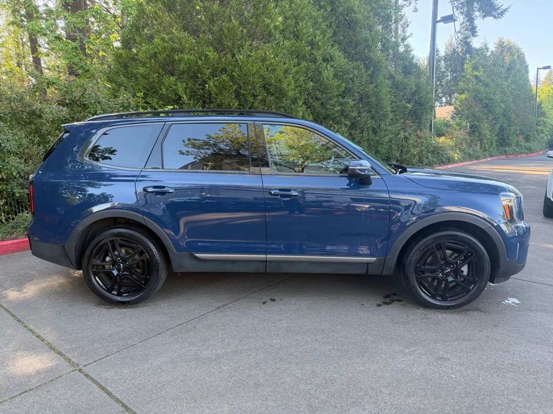 2023 Kia Telluride EX XLine - Image 2