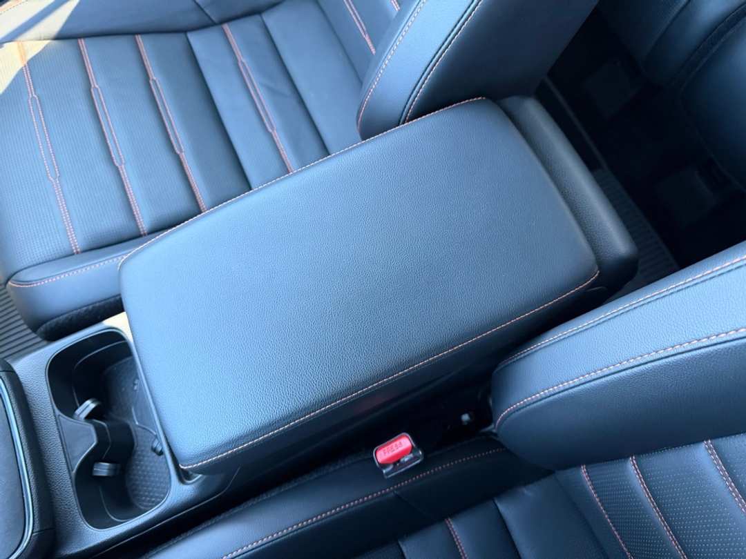 2025 Honda CR-V Sport Touring - Image 27