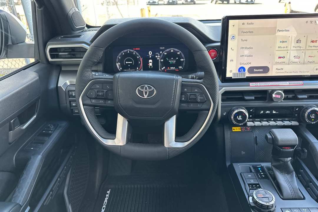 2025 Toyota Tacoma TRD OffRoad - Image 14
