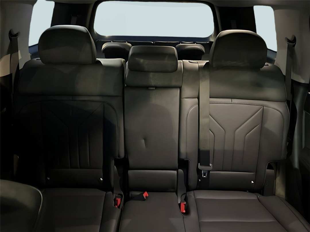 2026 Hyundai Santa Fe XRT - Image 24