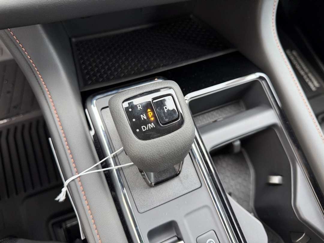 2025 Nissan Pathfinder Rock Creek - Image 23