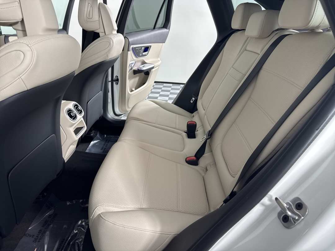 2026 Mercedes-Benz GLC GLC 300 - Image 22