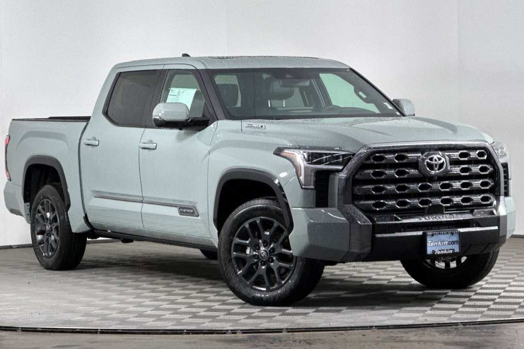 2025 Toyota Tundra Platinum - Image 2