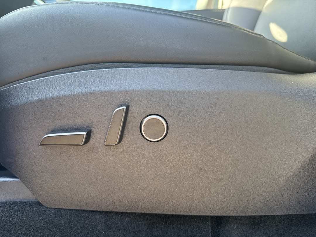 2025 Tesla Model Y Performance - Image 11