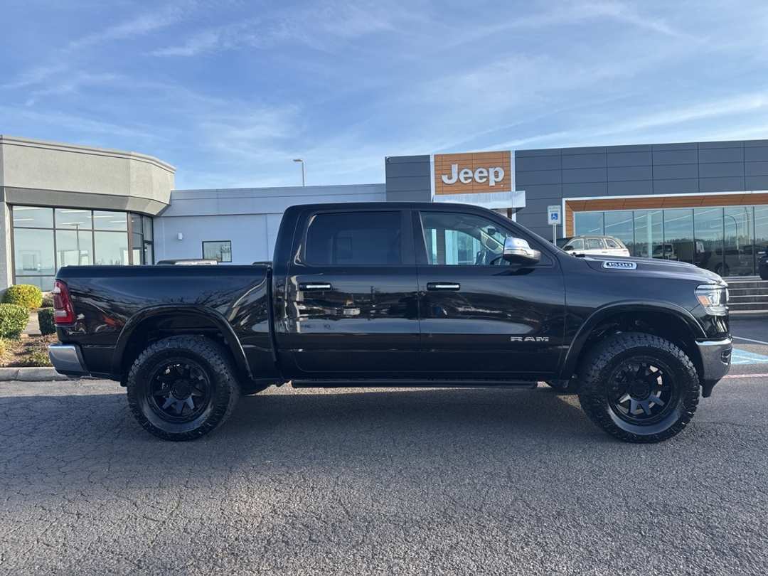 2022 Ram 1500 Laramie - Image 8