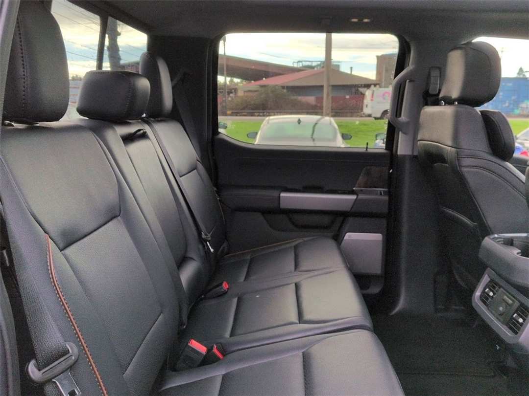 2026 Ford F-350Sd Lariat - Image 30