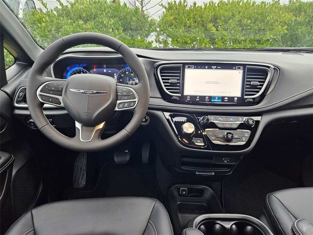 2026 Chrysler Pacifica Select - Image 28