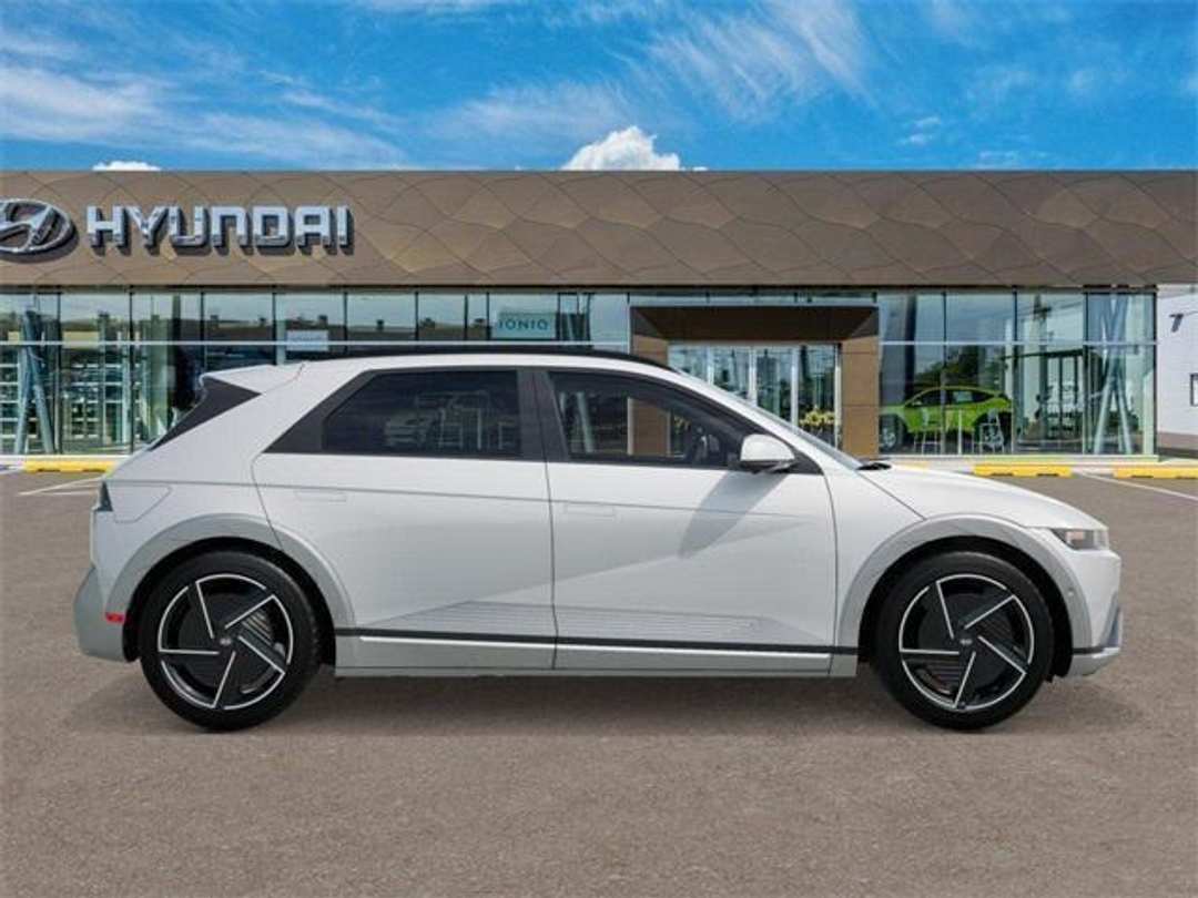 2026 Hyundai Ioniq 5 Limited - Image 7