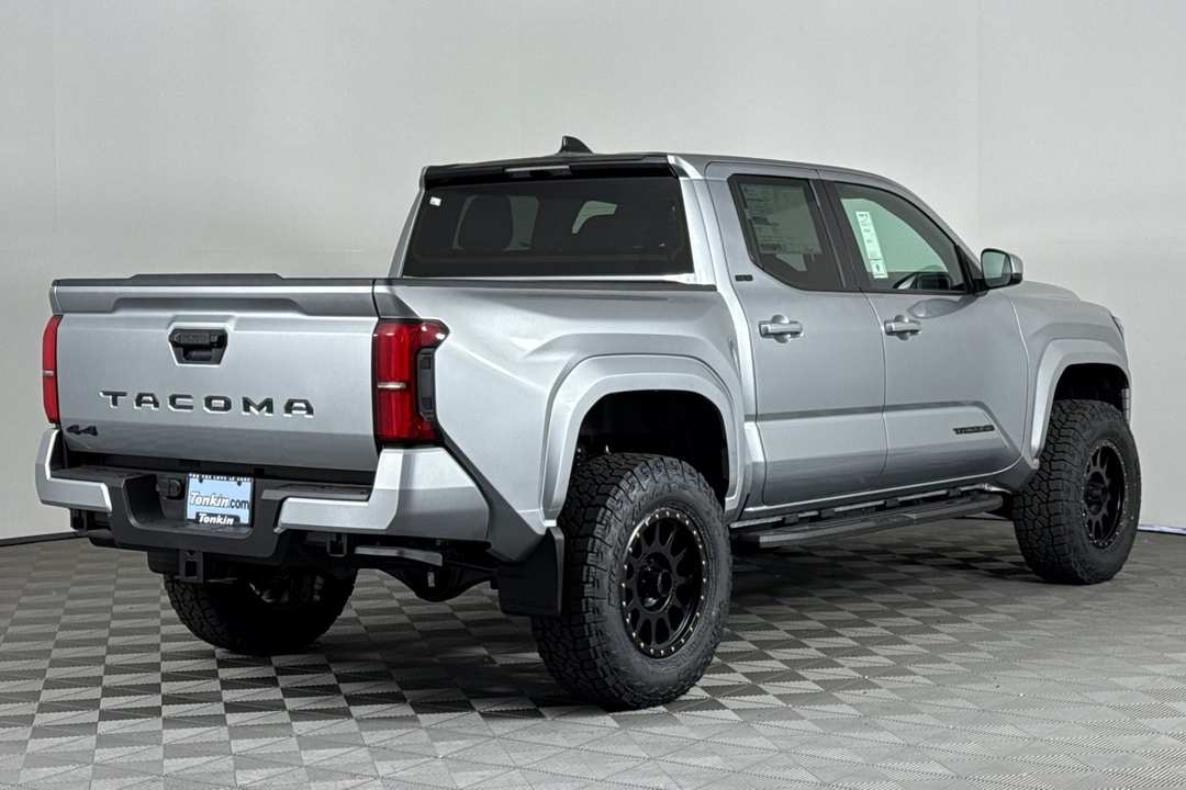 2025 Toyota Tacoma SR5 - Image 4