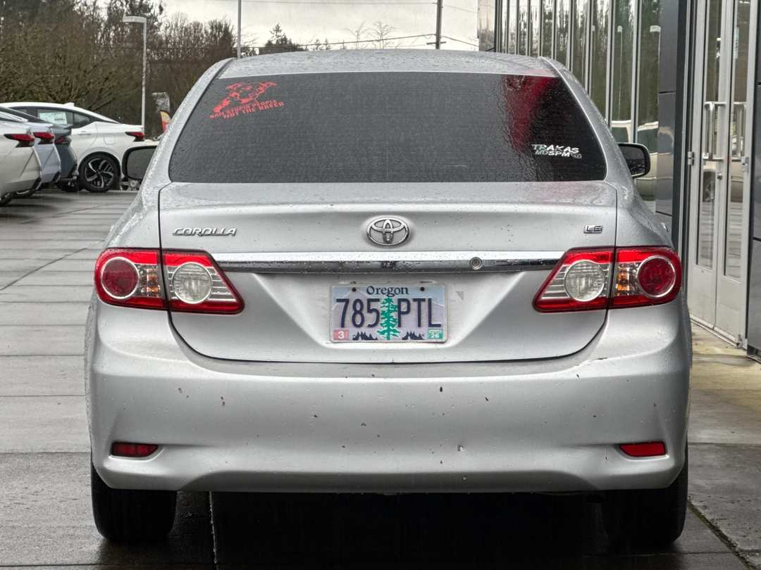 2013 Toyota Corolla LE - Image 4