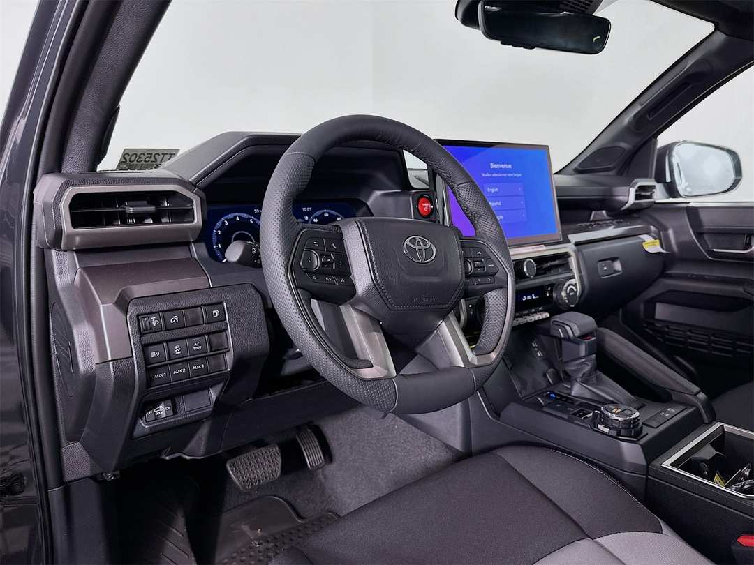 2025 Toyota Tacoma TRD Off Road - Image 9