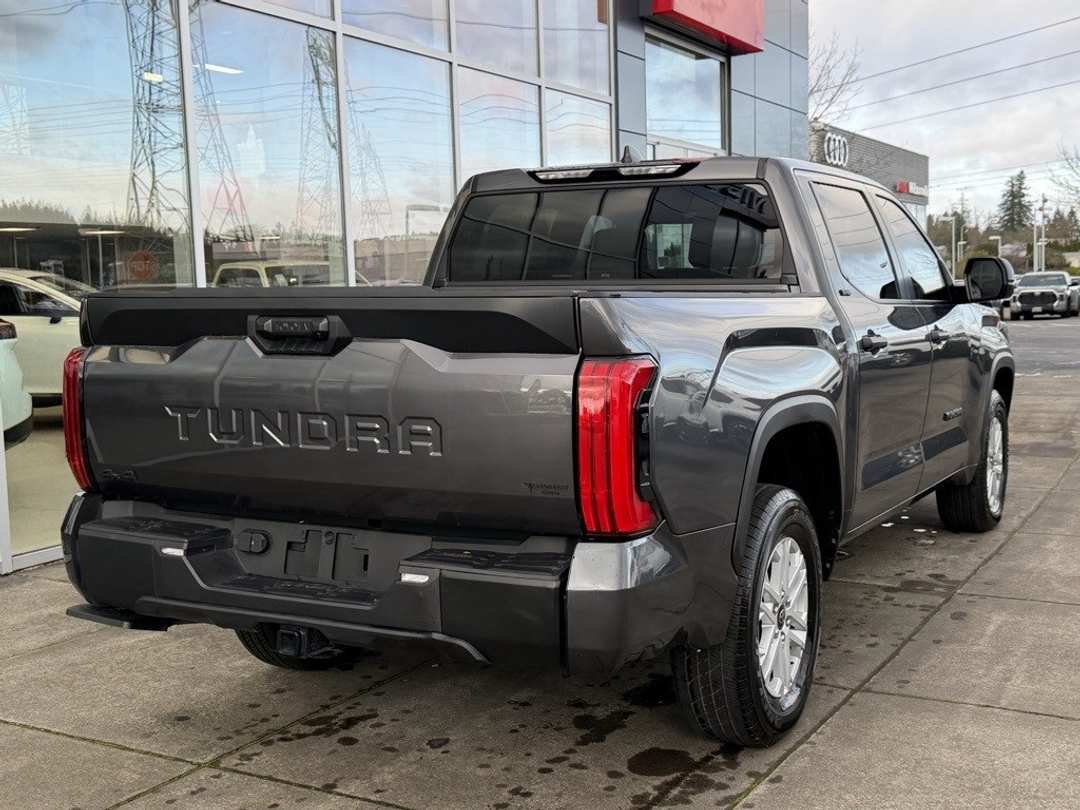 2025 Toyota Tundra SR5 - Image 8
