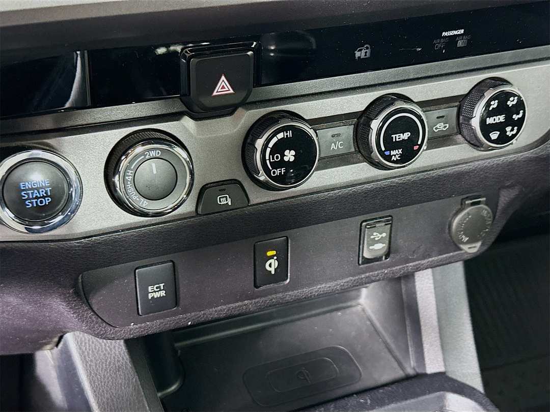 2017 Toyota Tacoma TRD OffRoad - Image 16