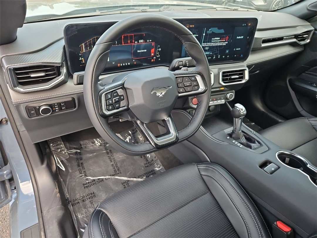 2025 Ford Mustang GT Premium - Image 12