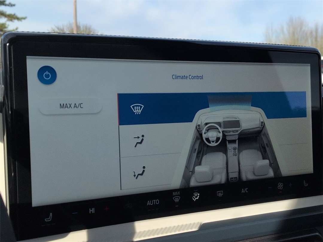 2025 Ford Bronco Sport Heritage - Image 19