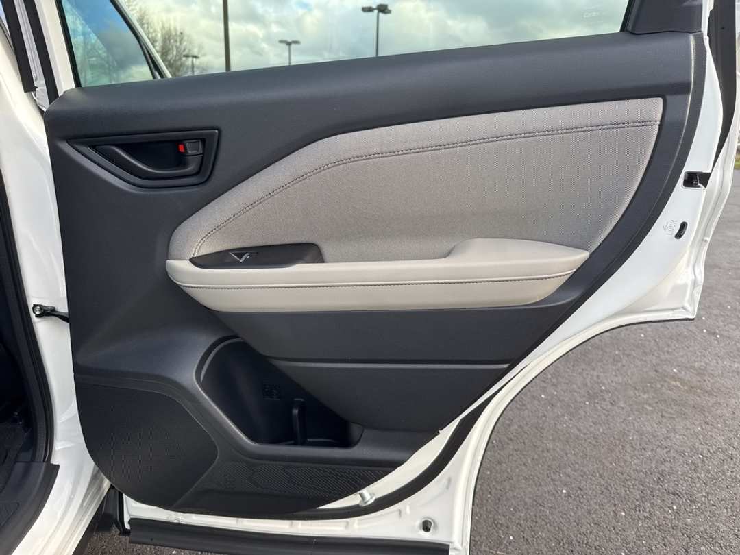 2026 Subaru Forester Premium - Image 21