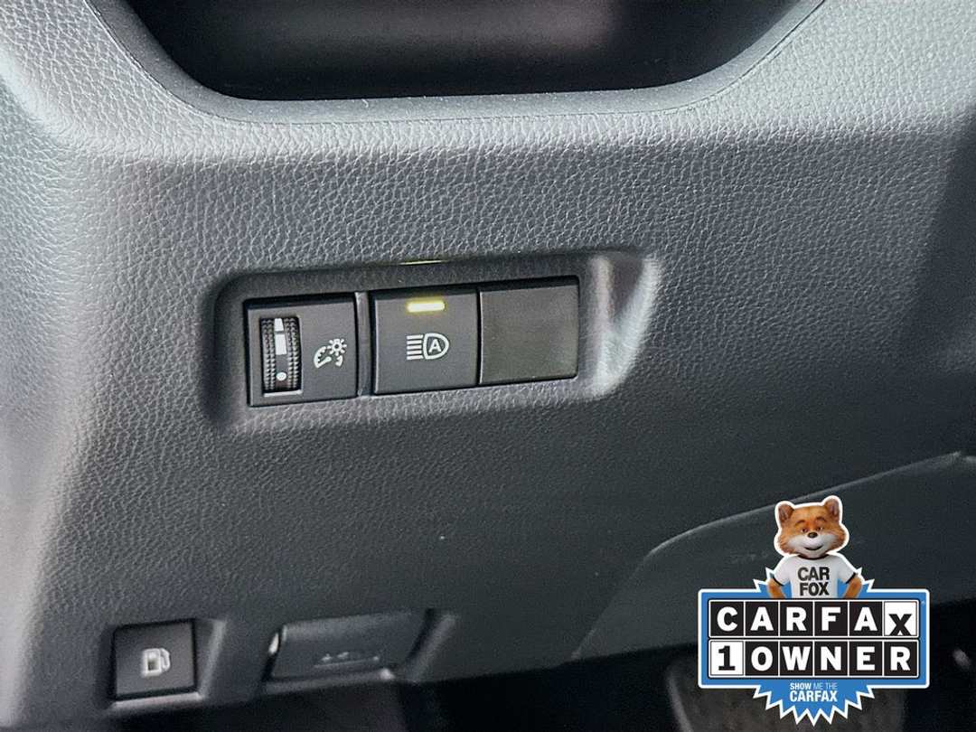 2024 Toyota Rav4 XLE - Image 11