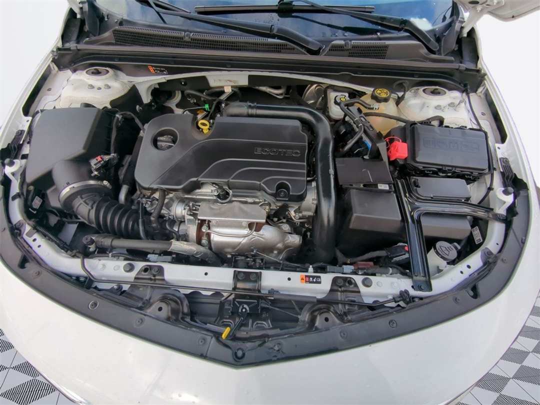 2022 Chevrolet Malibu LT - Image 30