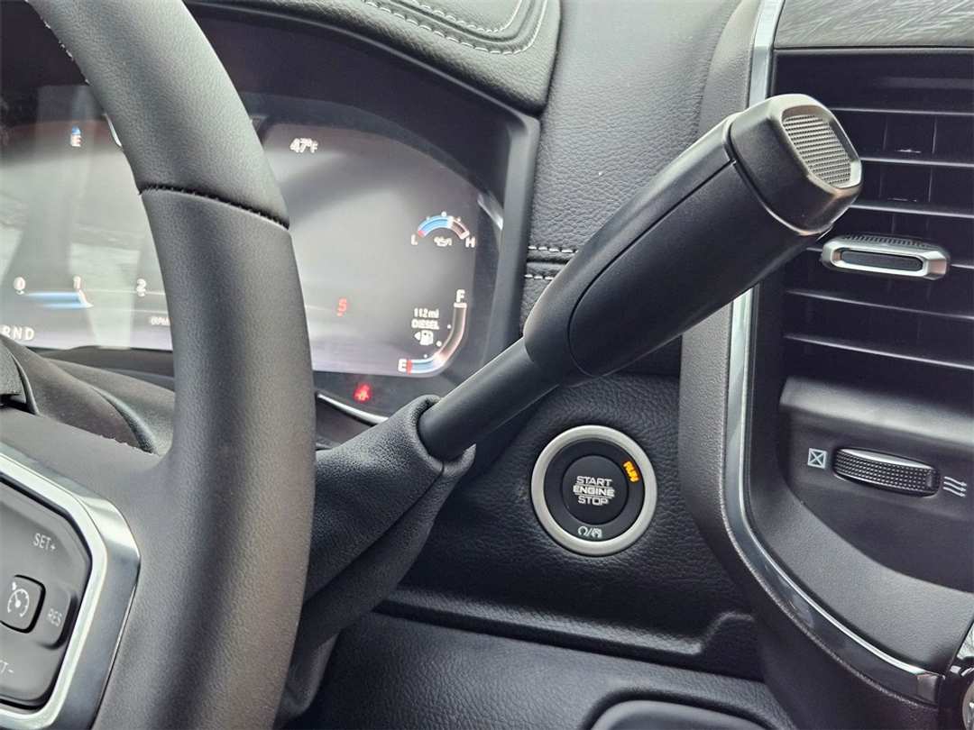 2026 Ram 3500 Laramie - Image 18