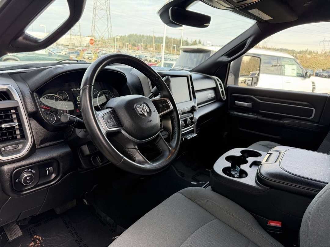 2024 Ram 3500 Big Horn - Image 15