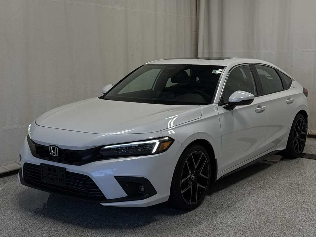 2024 Honda Civic Sport Touring - Image 2