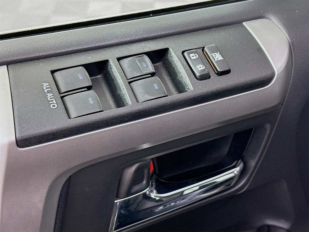 2022 Toyota 4Runner SR5 - Image 18