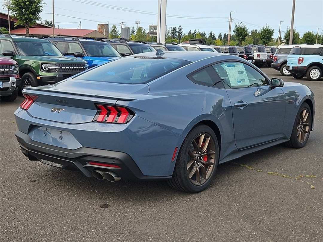 2025 Ford Mustang GT Premium - Image 5