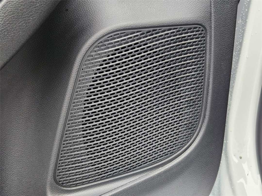 2026 Chrysler Voyager LX - Image 12