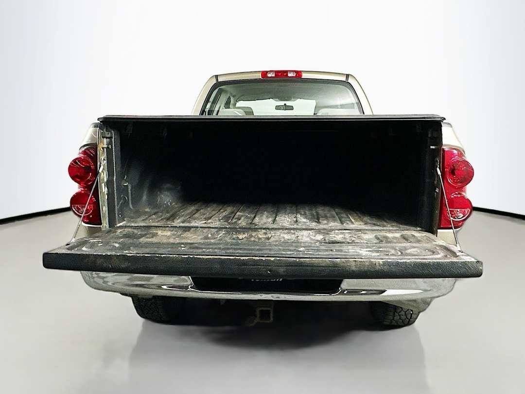 2007 Dodge Ram 2500 SLT - Image 24