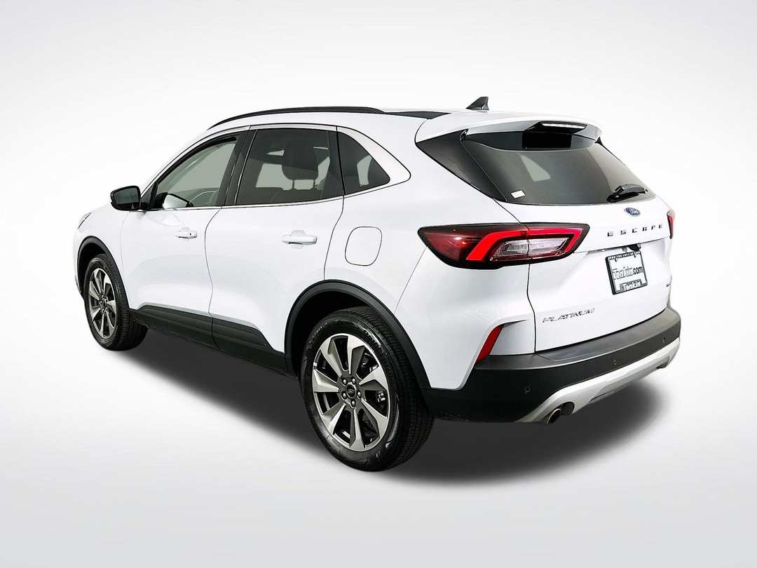 2025 Ford Escape Platinum - Image 6