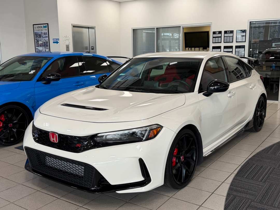 2024 Honda Civic Type R - Image 4