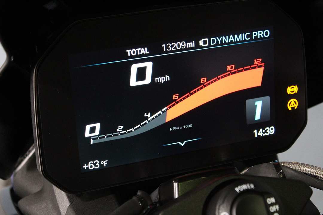 2023 BMW S 1000 R - Image 12