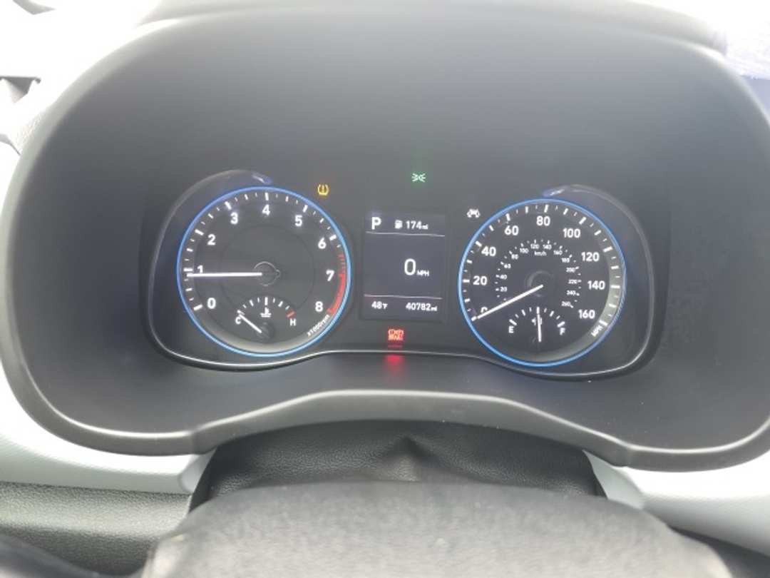 2021 Hyundai Kona SEL - Image 12