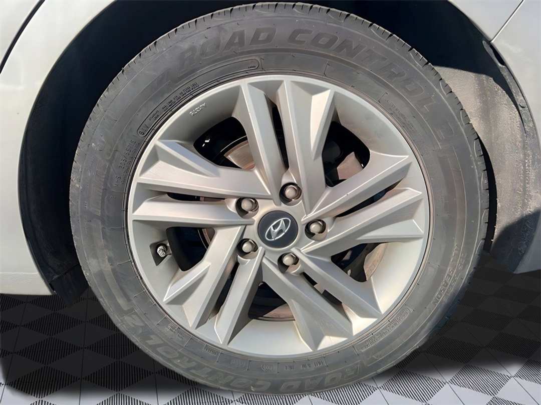 2020 Hyundai Elantra Value Edition - Image 20