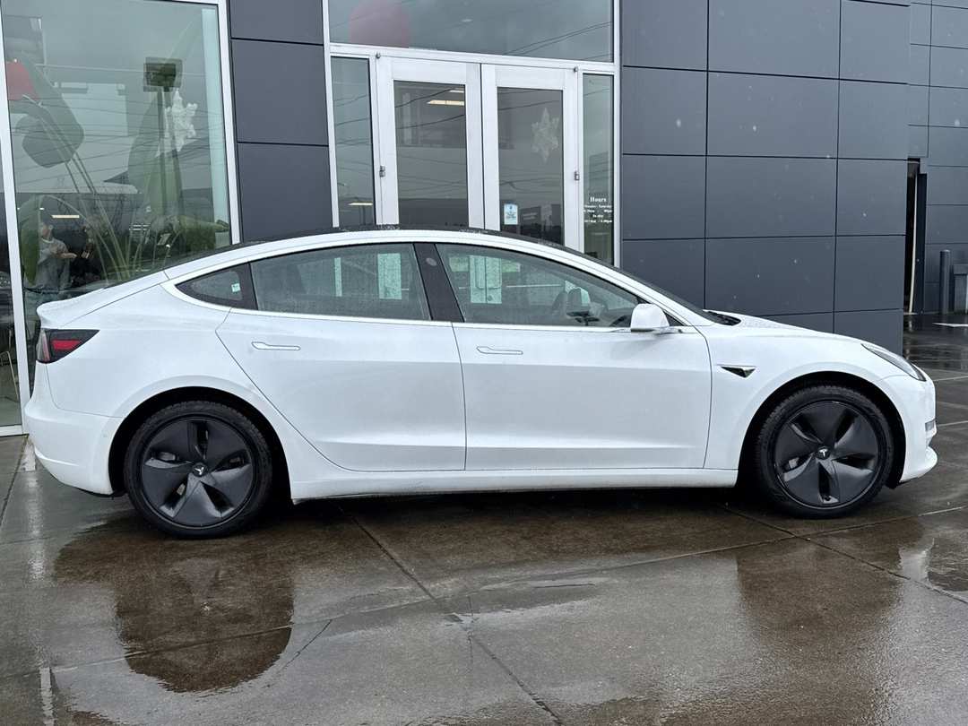 2020 Tesla Model 3 Long Range - Image 2
