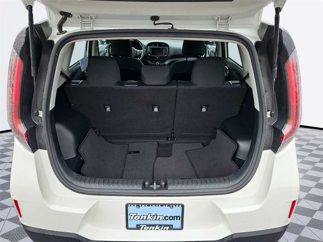 2024 Kia Soul LX - Image 23
